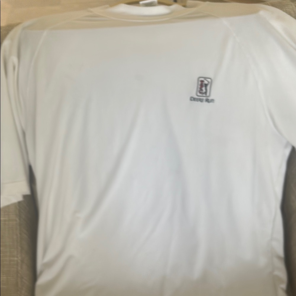 XL White UnderArmour short sleeve mock turtleneck with TPC Deere Run logo